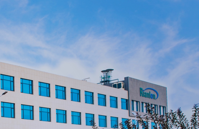 e1_banner_01_ph.jpg